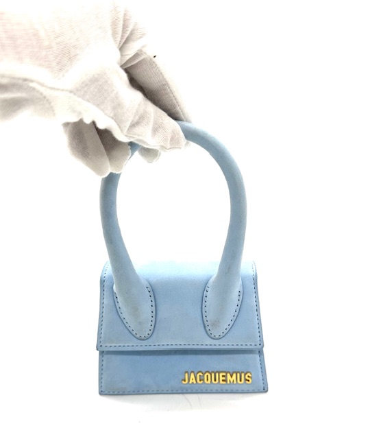 jacquemus-borsa-722wsn-1.jpg